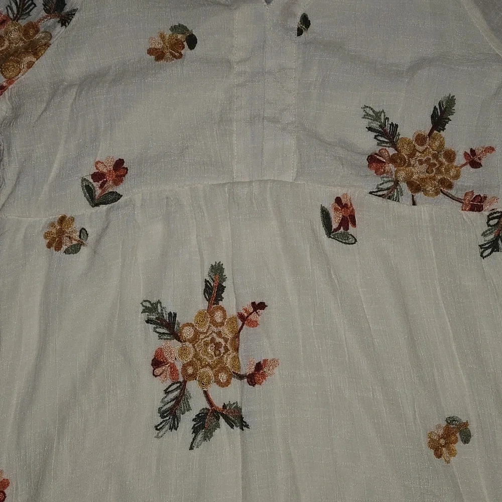 Fig and Flower Women's Embroidered Floral Print Dress Ivory Size Petite L - Picture 6 of 9